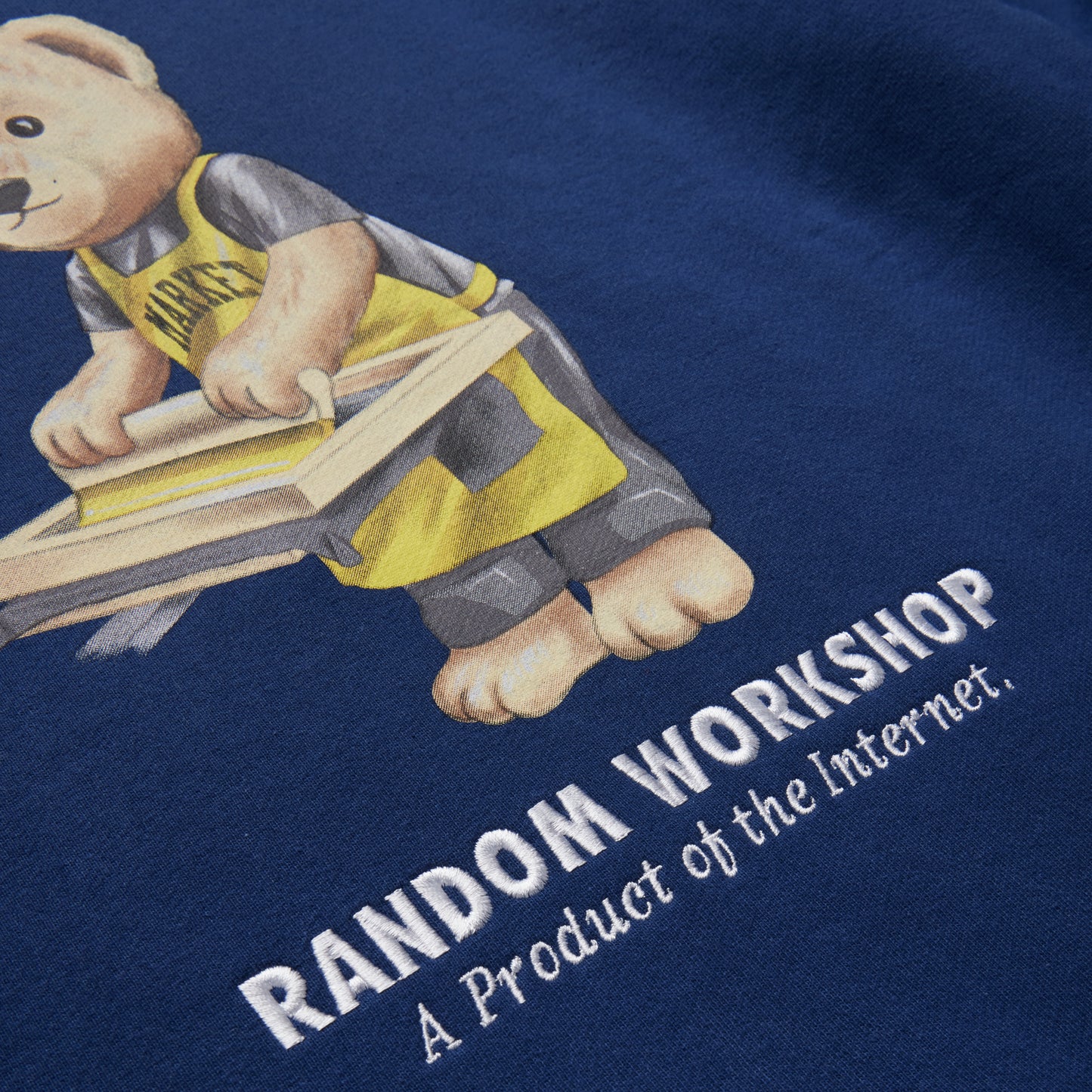 MARKET Random Workshop Bear Crewneck - Navy