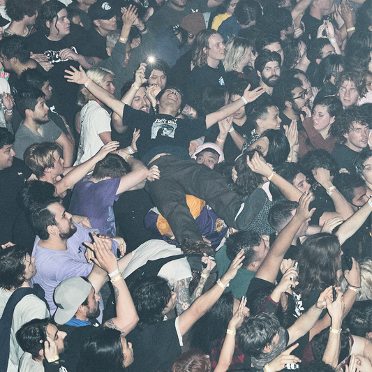 SNEEZE Magazine No.52 "The Make Art Not War Issue"