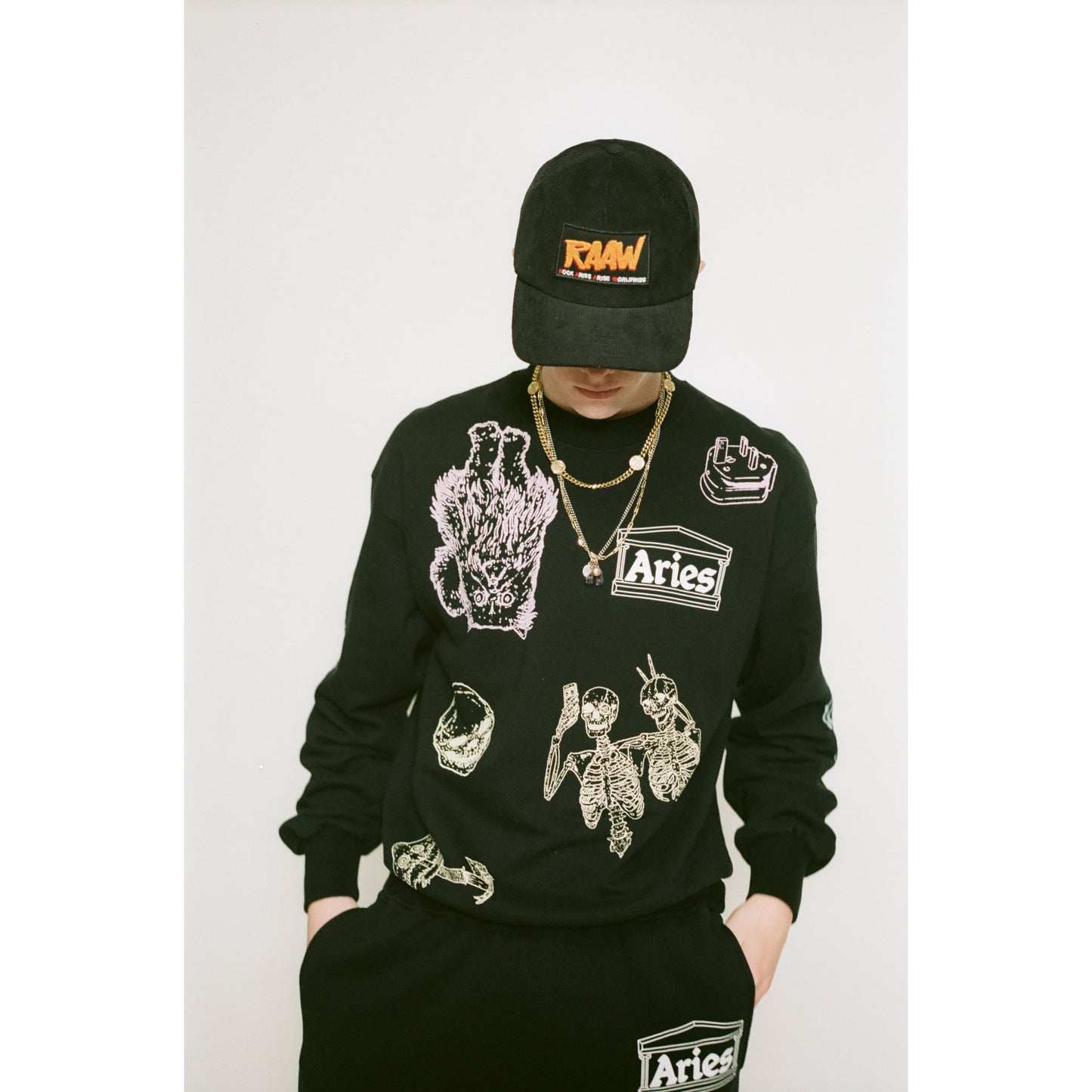 Aries Arise 'Cybin Sweatshirt - Black