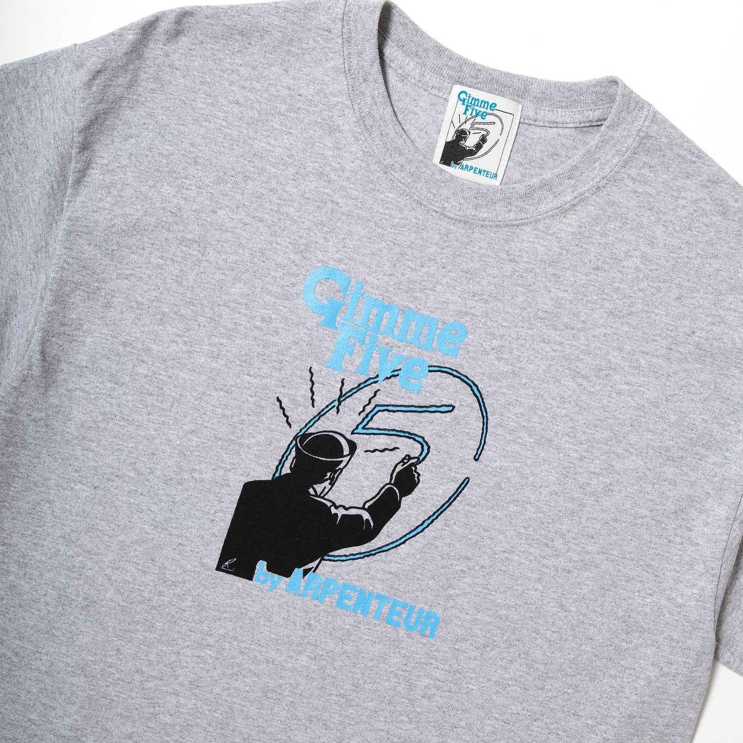 Gimme Five by Arpenteur Chalk Action T-Shirt - White