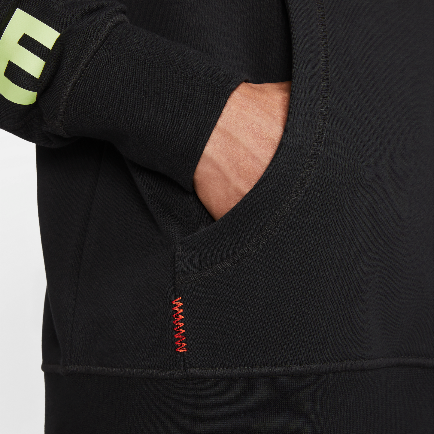 Nike Sportswear World Tour Pullover Hoodie - Black