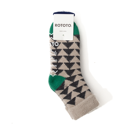RoToTo Comfy Room Sankaku Socks - Charcoal Green