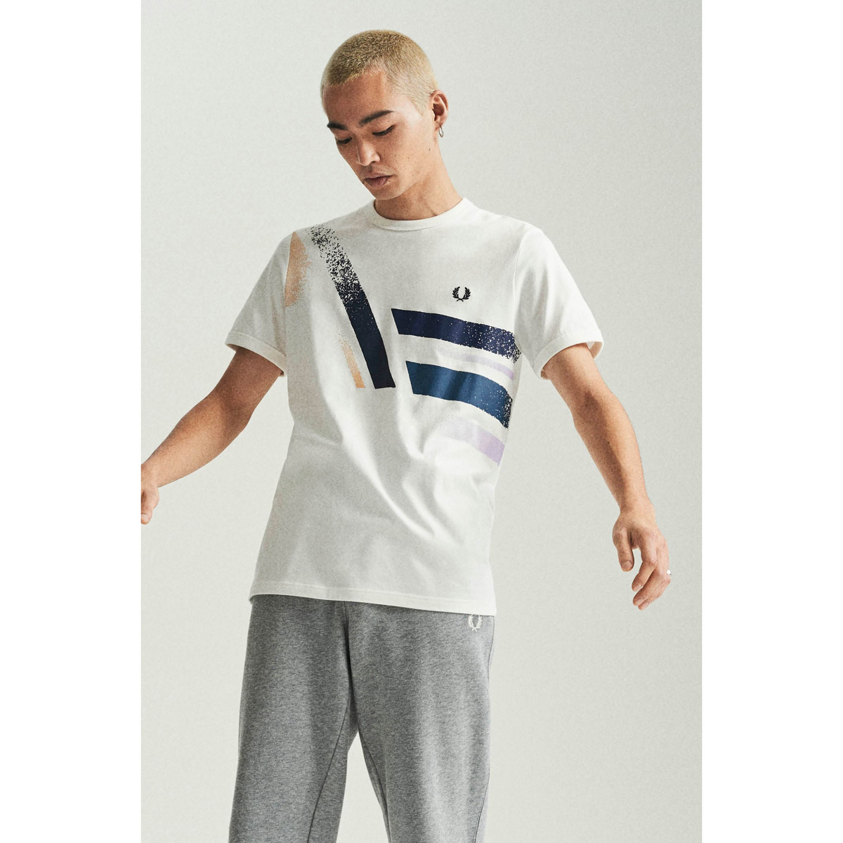 Fred Perry Abstract Graphic T-Shrit - Snow White