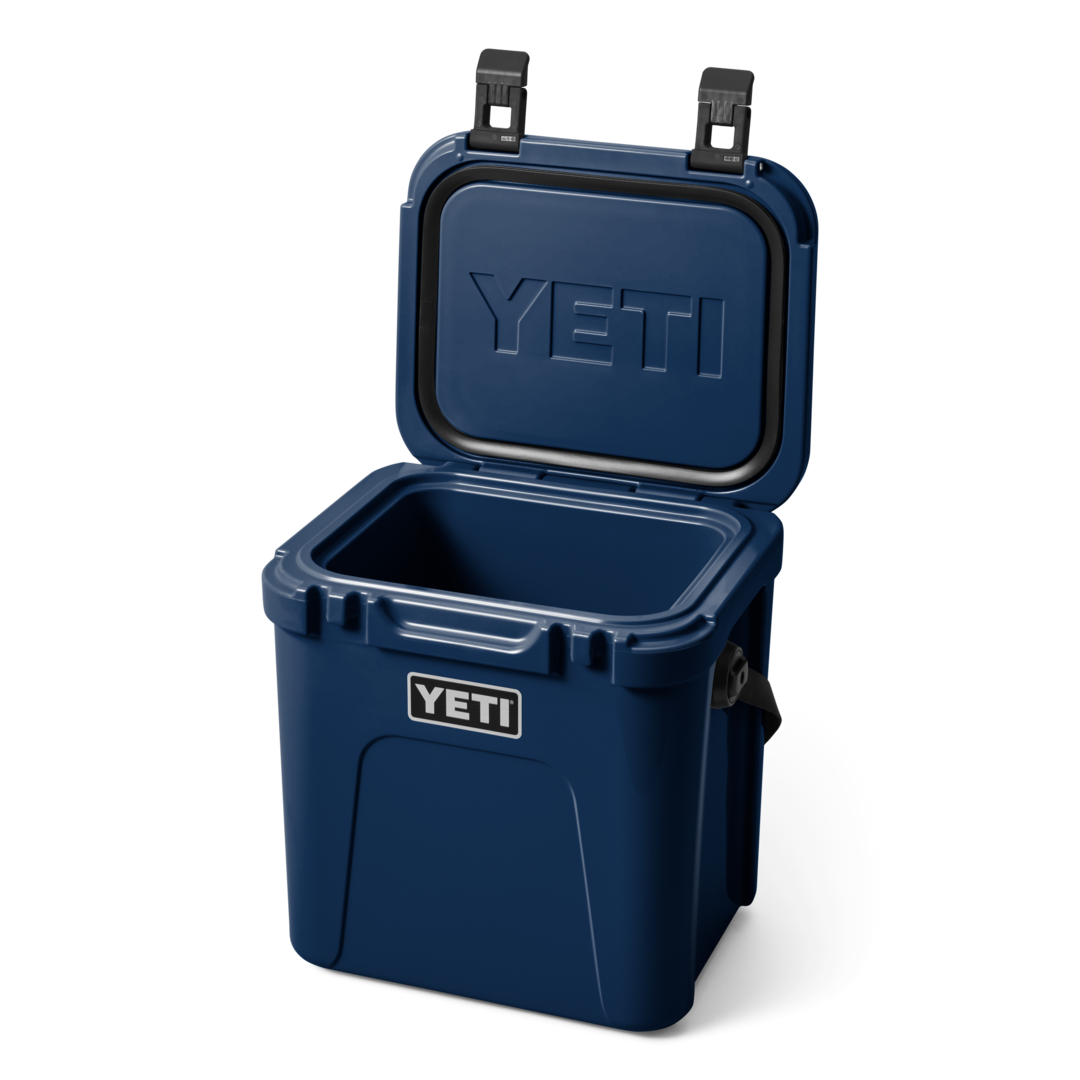 YETI Roadie 24 Box - Navy