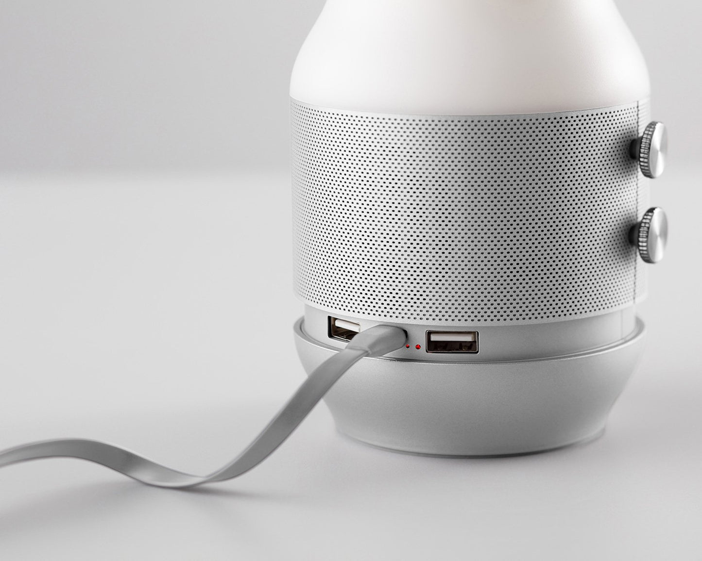 Lexon Terrace LA106 Lantern Speaker & Power Bank - Soft Gold